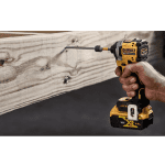 Maina de insurubat cu impact cu 2 acumulatori DeWalt DCF850E2T