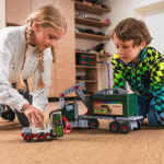 Set camion cu trusa scule de jucarie IXOLINO Bosch TK8640